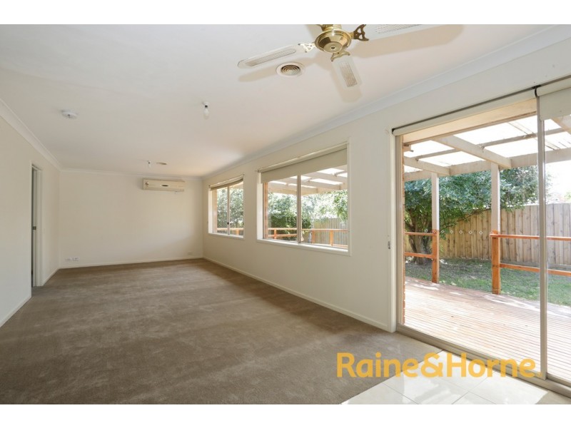 1 Baronet Walk, Narre Warren South VIC 3805