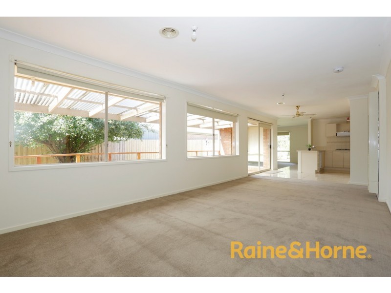 1 Baronet Walk, Narre Warren South VIC 3805