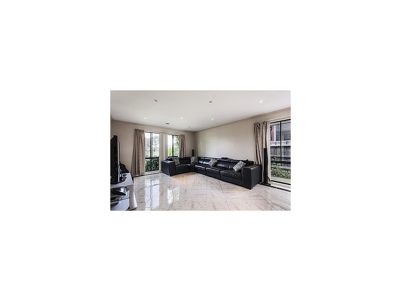 74 Langbourne Drive, Narre Warren South VIC 3805