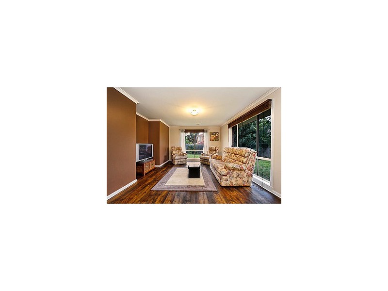 9  Pembury Court, Narre Warren South VIC 3805