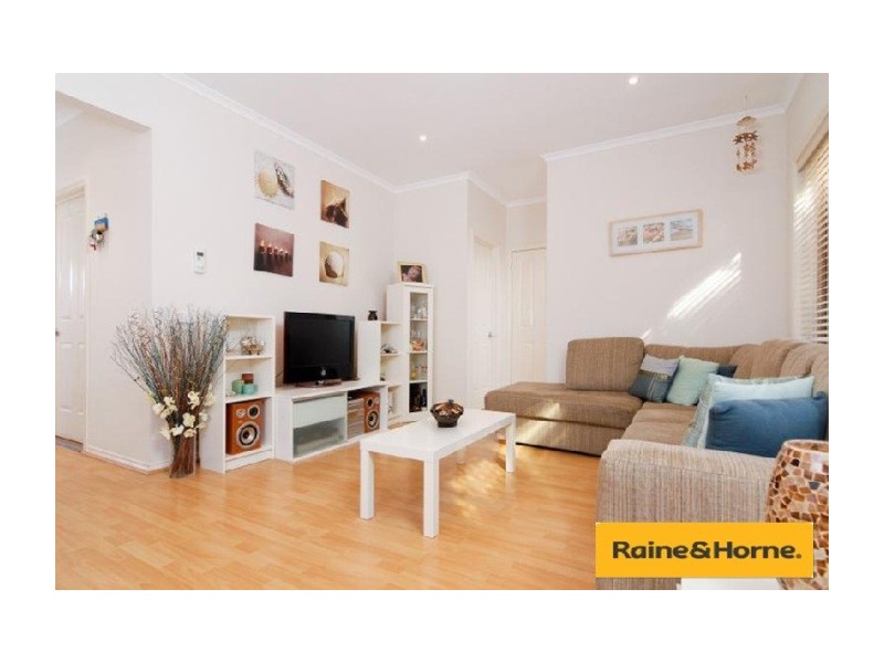 32 Amhurst Drive, Narre Warren South VIC 3805