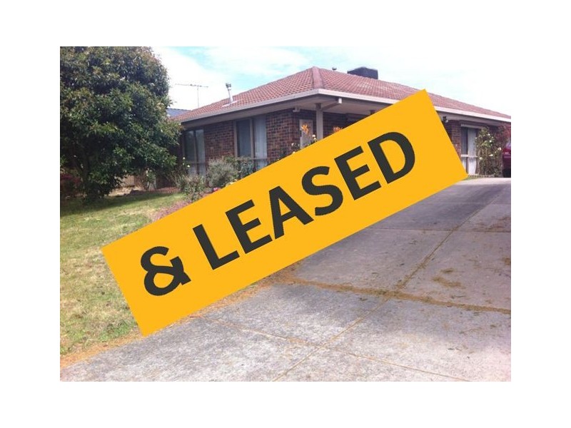 4 Toirram Crescent, Cranbourne North VIC 3977