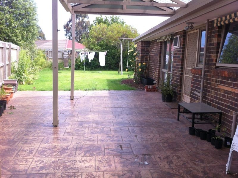 4 Toirram Crescent, Cranbourne North VIC 3977