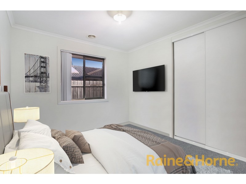 17 Melzak Way, Berwick VIC 3806