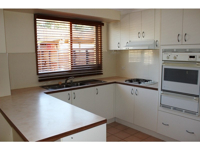 25 Coolong Avenue, Berwick VIC 3806