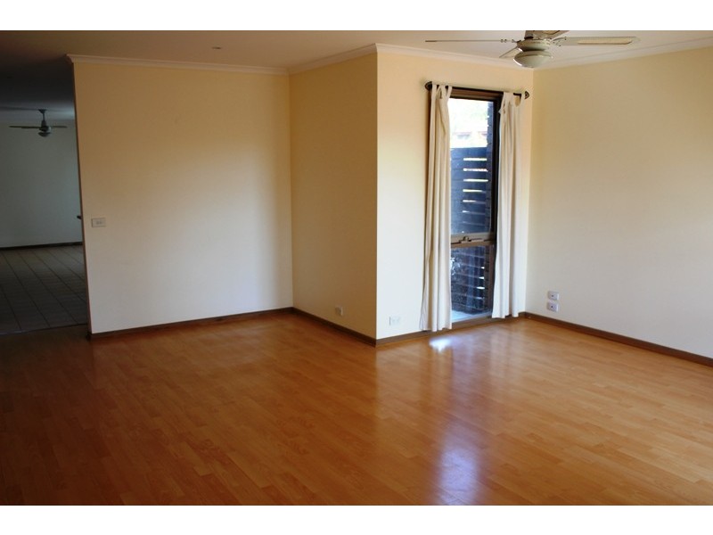 25 Coolong Avenue, Berwick VIC 3806