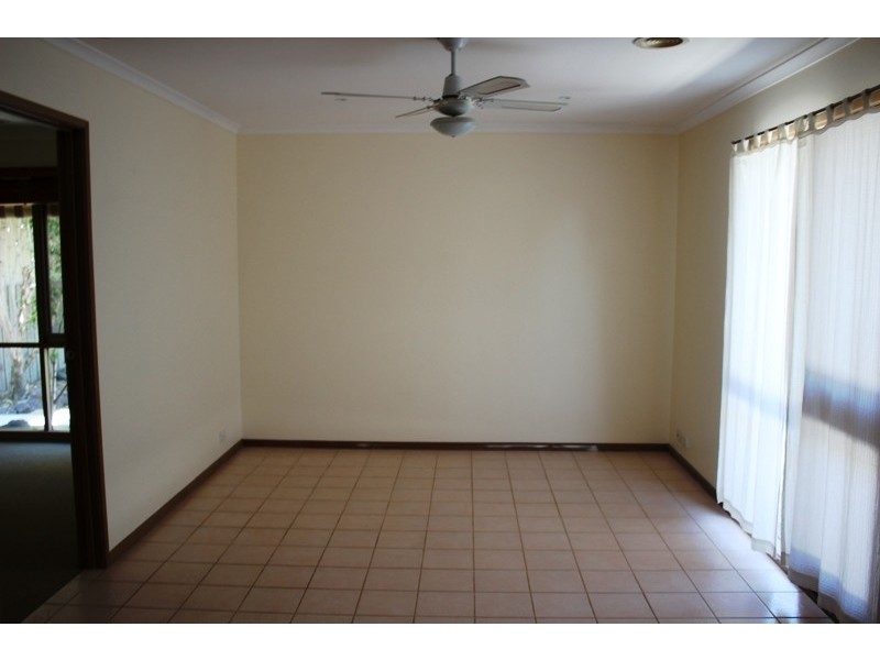 25 Coolong Avenue, Berwick VIC 3806