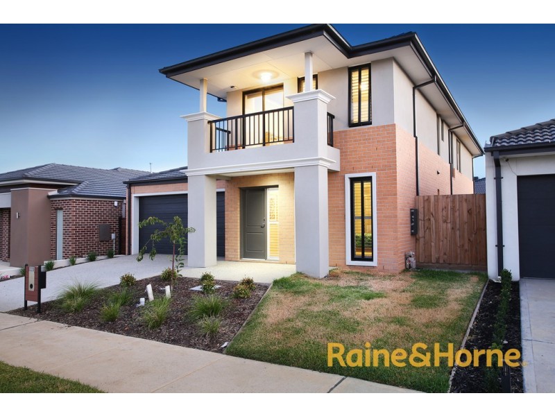 228 Heather Grove, Clyde North VIC 3978