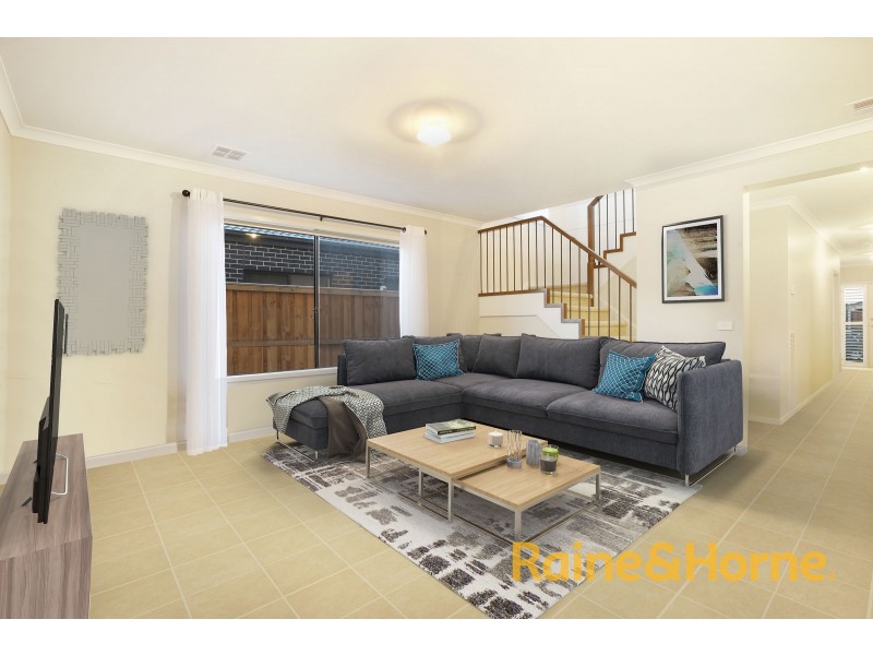 228 Heather Grove, Clyde North VIC 3978