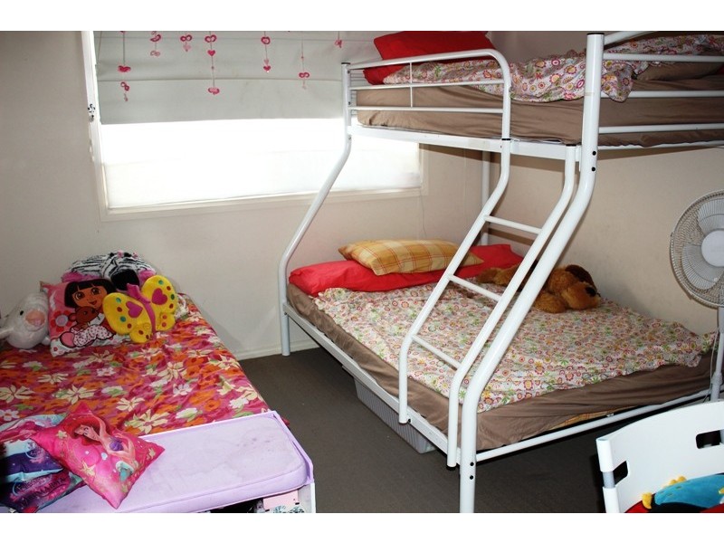 28 Merrowland Avenue, Cranbourne North VIC 3977