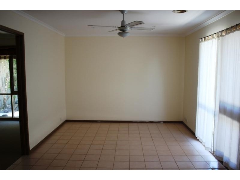 25 Coolong Avenue, Berwick VIC 3806