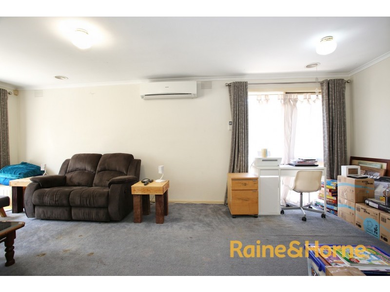 9 Hunter Court, Cranbourne VIC 3977