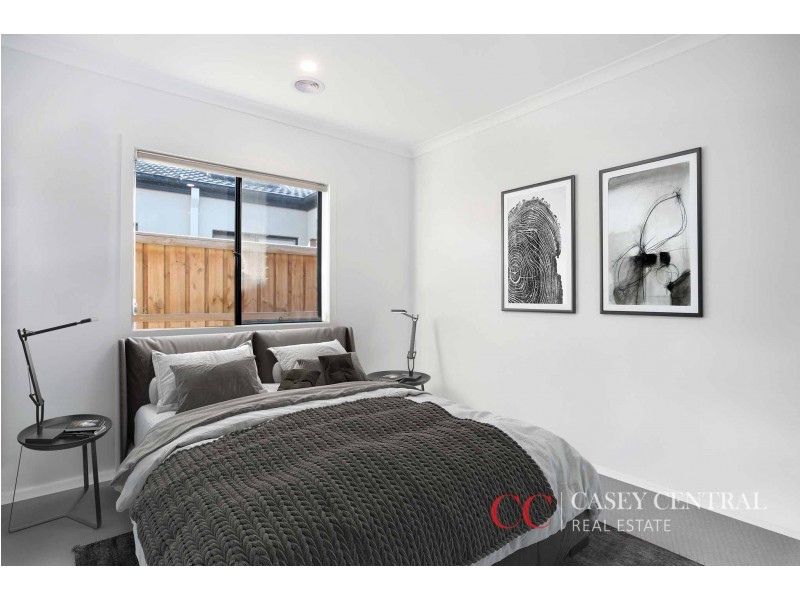 20 Yellowgum Avenue, Lyndhurst VIC 3975