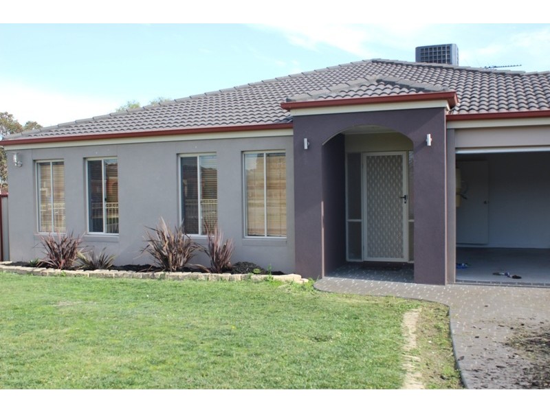 121 Seebeck Drive, Narre Warren South VIC 3805