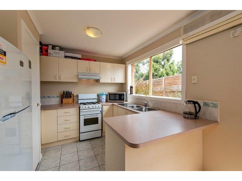 31 Bates Street, Cranbourne West VIC 3977