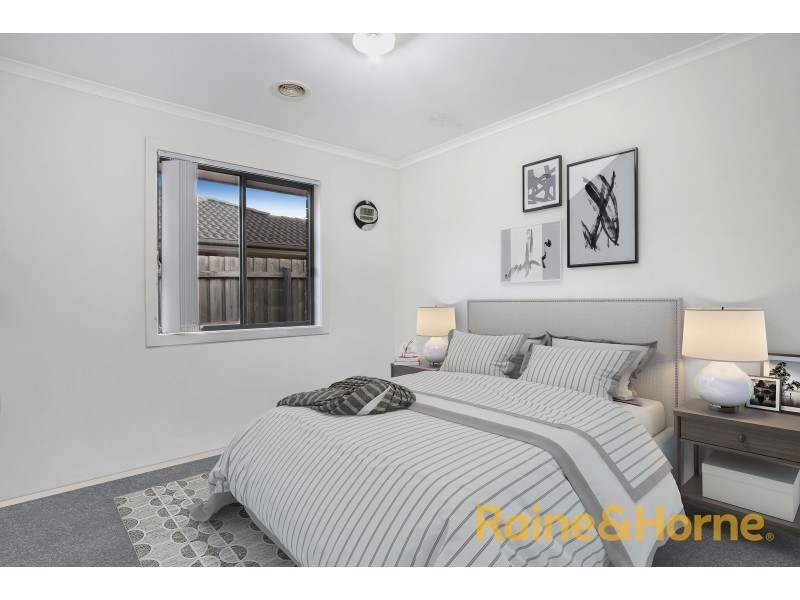 17 Melzak Way, Berwick VIC 3806