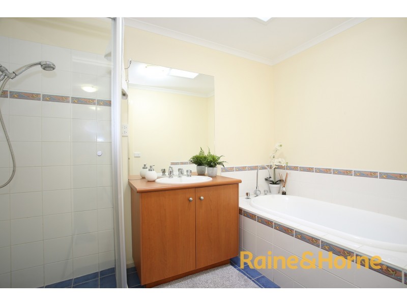 17 Harrington Drive, Narre Warren South VIC 3805