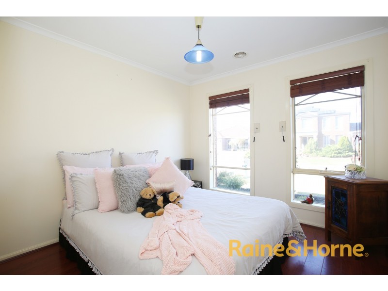 17 Harrington Drive, Narre Warren South VIC 3805