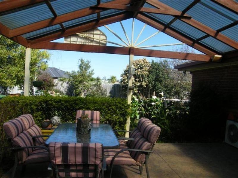 43 Sneddon Drive, Narre Warren South VIC 3805