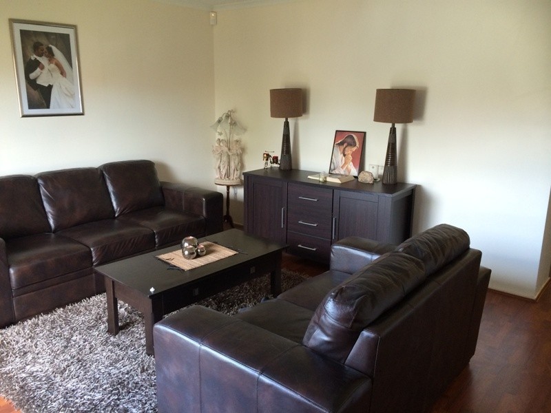 43 Sneddon Drive, Narre Warren South VIC 3805