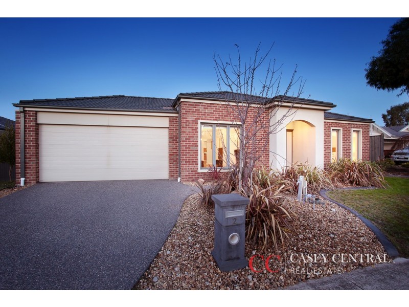 2 Maplewood Court, Cranbourne North VIC 3977