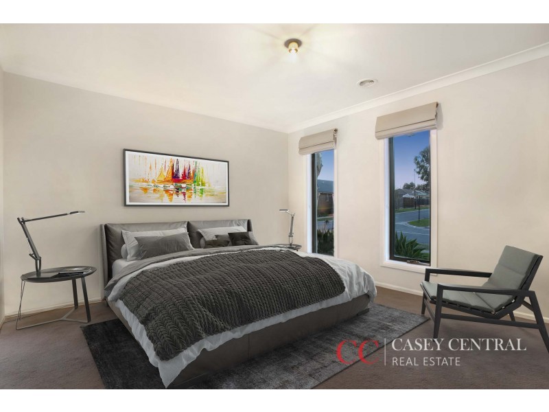 2 Maplewood Court, Cranbourne North VIC 3977