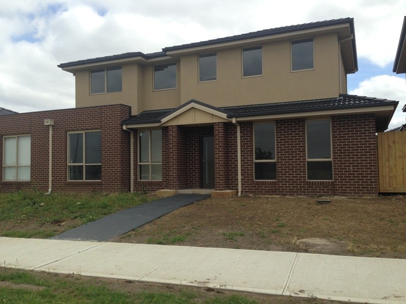 2/138 Fleetwood Drive, Narre Warren VIC 3805