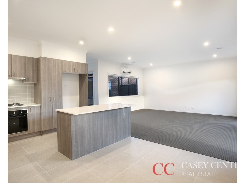 21 Cabernet Way, Pakenham VIC 3810