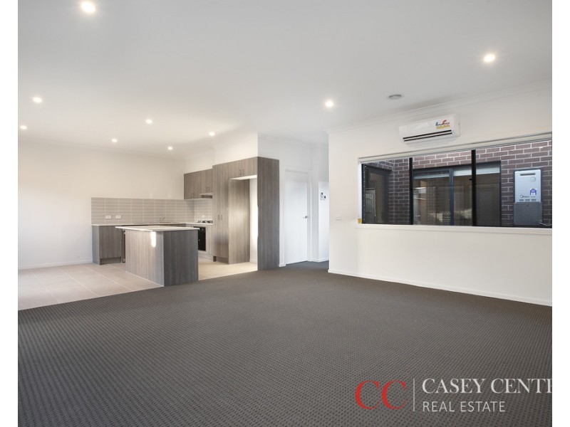 21 Cabernet Way, Pakenham VIC 3810