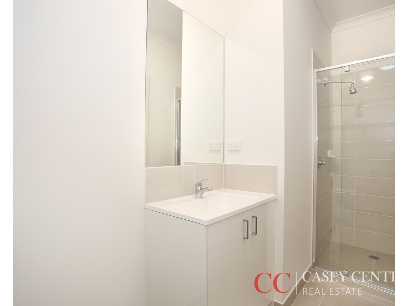 21 Cabernet Way, Pakenham VIC 3810