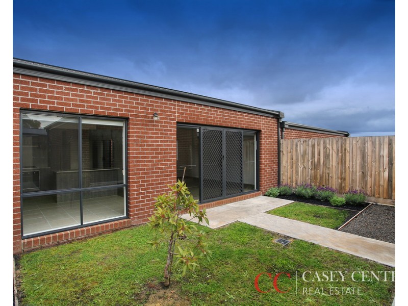 21 Cabernet Way, Pakenham VIC 3810