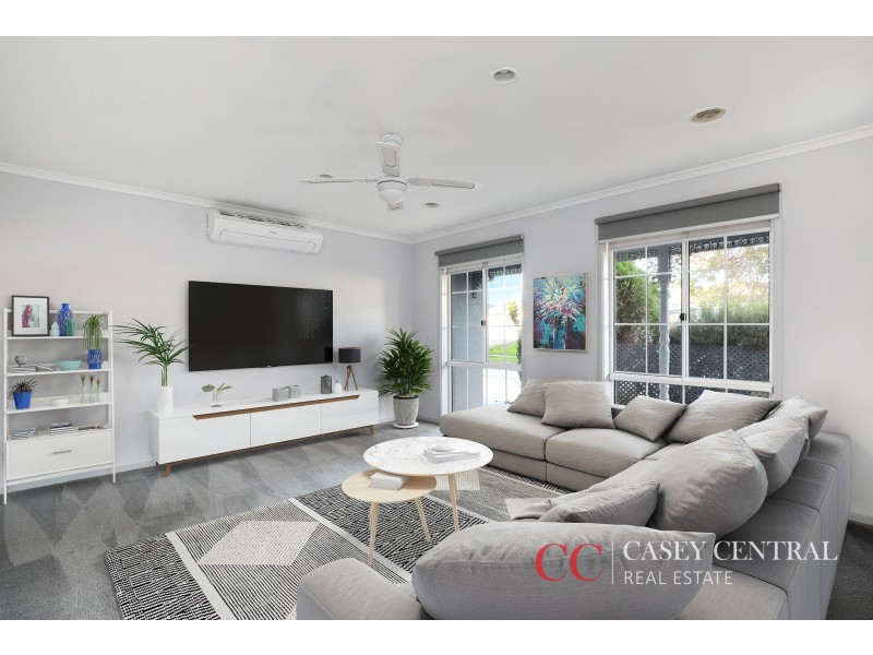 5 Samantha Crescent, Cranbourne North VIC 3977