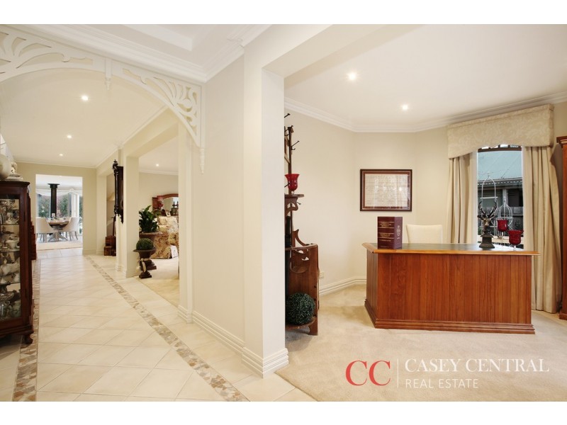 4 Galloway Drive, Narre Warren South VIC 3805