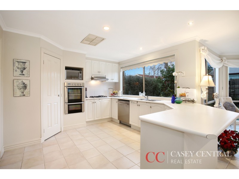 4 Galloway Drive, Narre Warren South VIC 3805