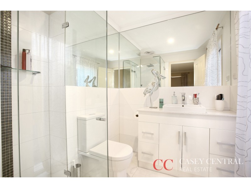 5 Cromford Crescent, Narre Warren South VIC 3805