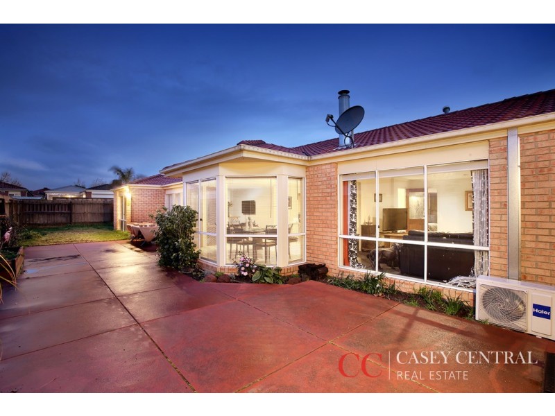 5 Cromford Crescent, Narre Warren South VIC 3805