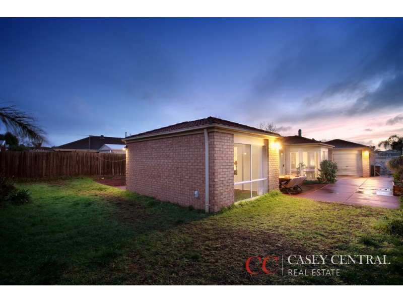 5 Cromford Crescent, Narre Warren South VIC 3805