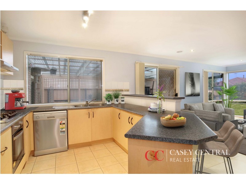 11 Exeter Place, Narre Warren South VIC 3805