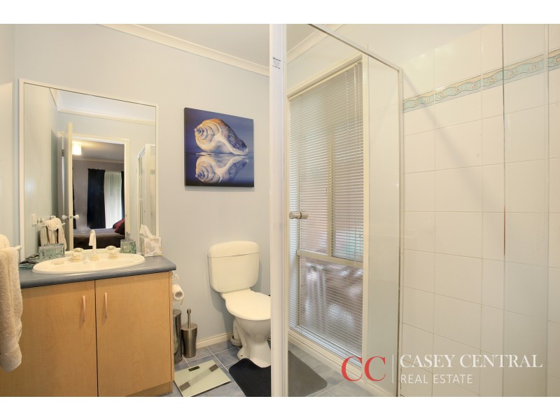 11 Exeter Place, Narre Warren South VIC 3805