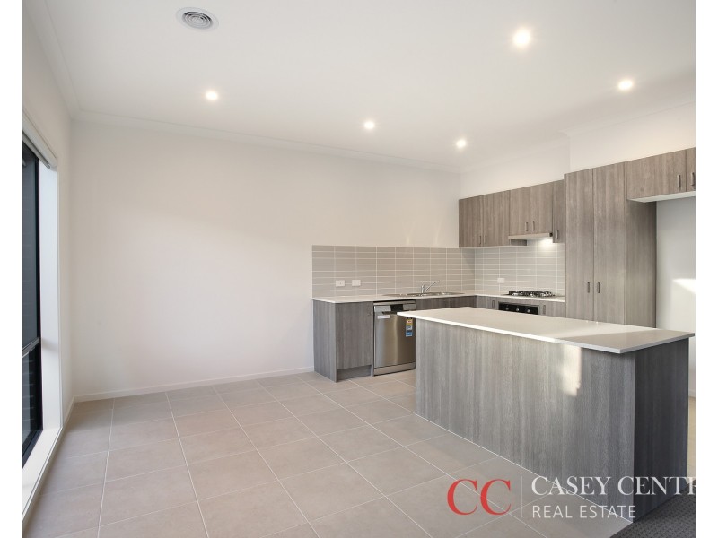 21 Cabernet Way, Pakenham VIC 3810