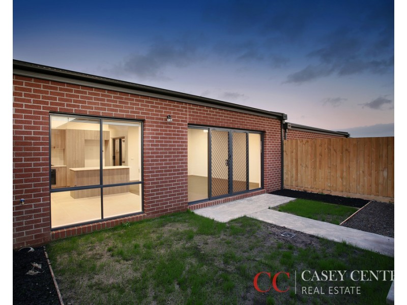 21 Cabernet Way, Pakenham VIC 3810