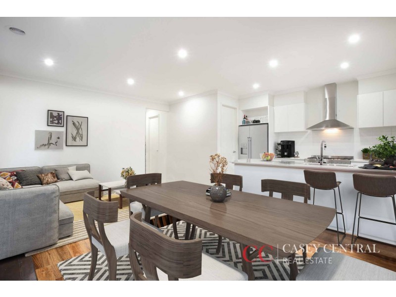 8 St Gwinear Lane, Cranbourne North VIC 3977