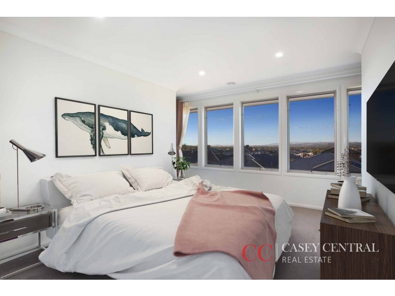 8 St Gwinear Lane, Cranbourne North VIC 3977