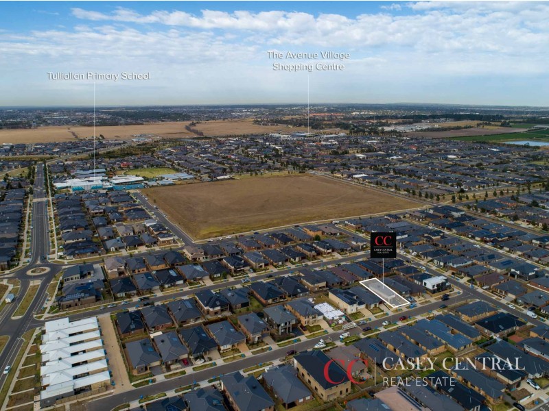 8 St Gwinear Lane, Cranbourne North VIC 3977