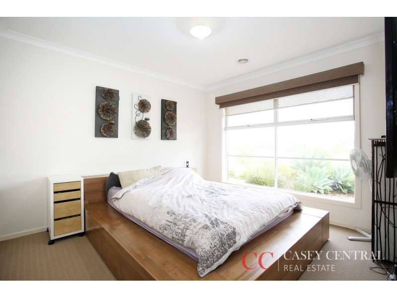 2 Pimpernel Place, Cranbourne North VIC 3977