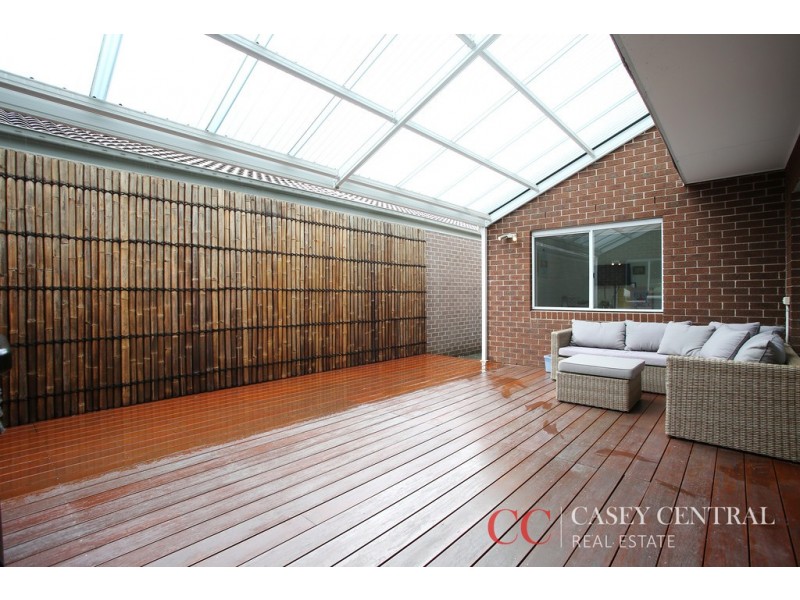 2 Pimpernel Place, Cranbourne North VIC 3977