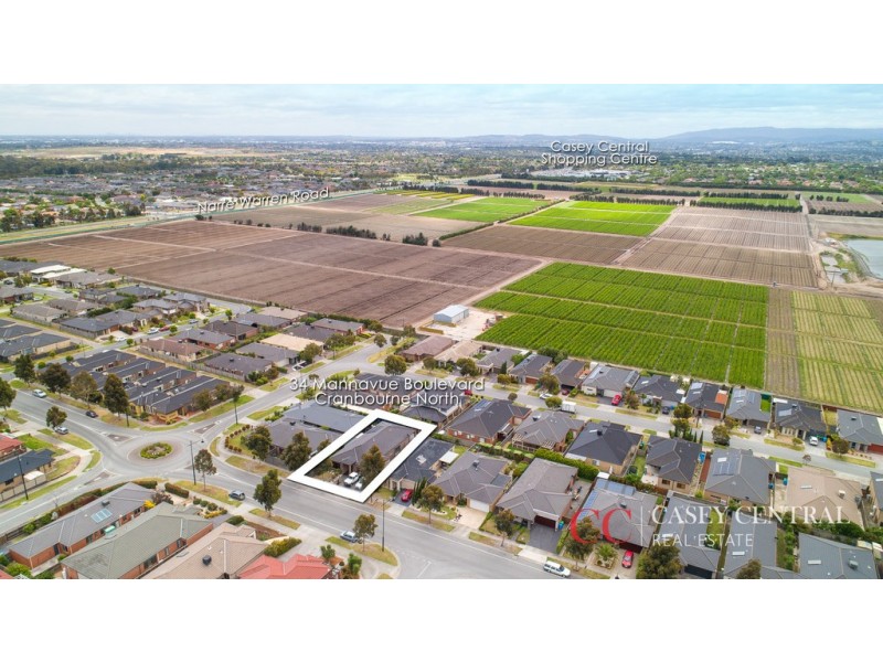 34 Mannavue Boulevard, Cranbourne North VIC 3977