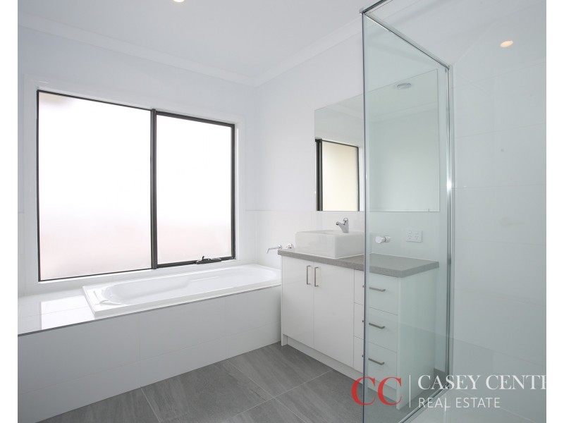10 Butina Crest, Pakenham VIC 3810