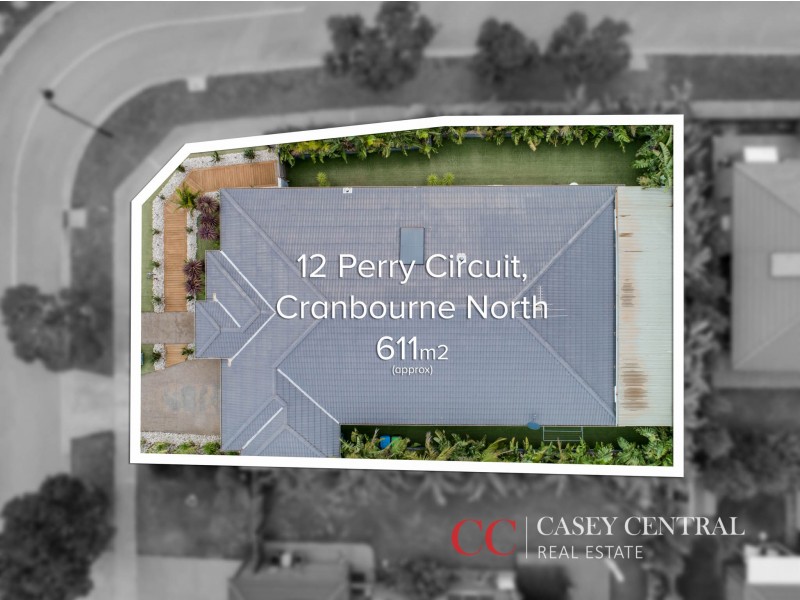 12 Perry Circuit, Cranbourne North VIC 3977