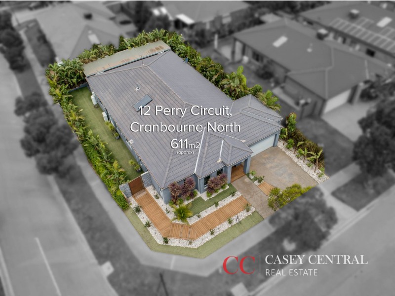 12 Perry Circuit, Cranbourne North VIC 3977